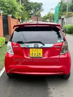 Honda Fit GP1 2012