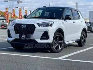 Daihatsu Rocky Premium G HEV 2025