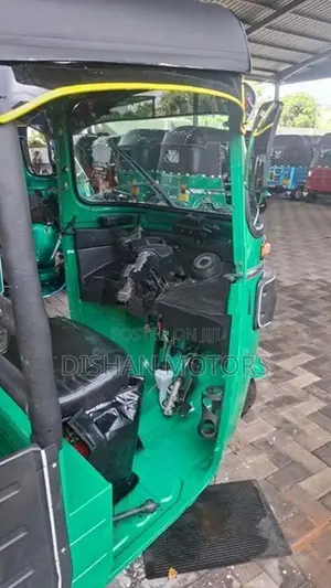 Bajaj RE 4 Stroke 2014