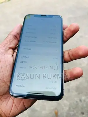 Apple iPhone X (Used)