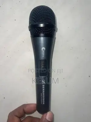 Sennheiser E835 Dynamic Vocal Microphone