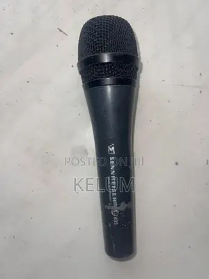 Sennheiser E835 Dynamic Vocal Microphone