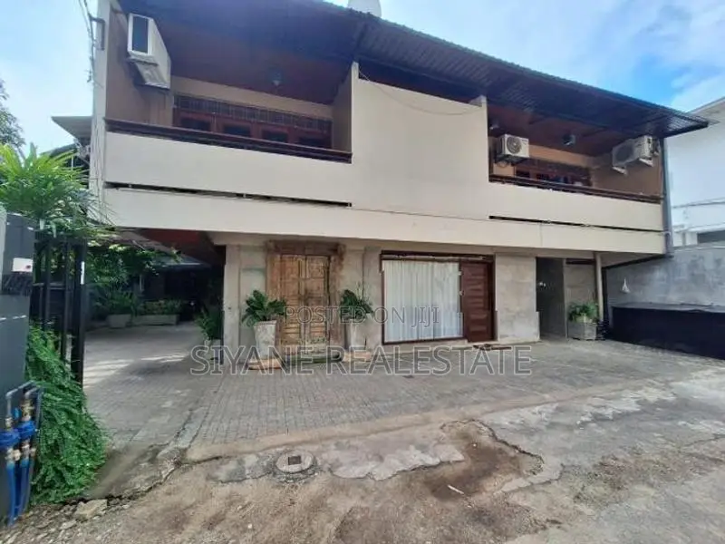 Fully Furnished Luxury 2-Storey House for Rent. Colombo 5