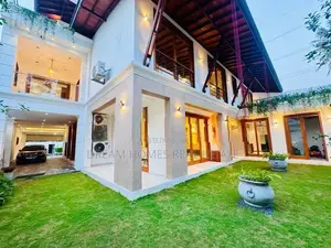 Modern 3 Storey Luxury House in Prime Battaramulla Location