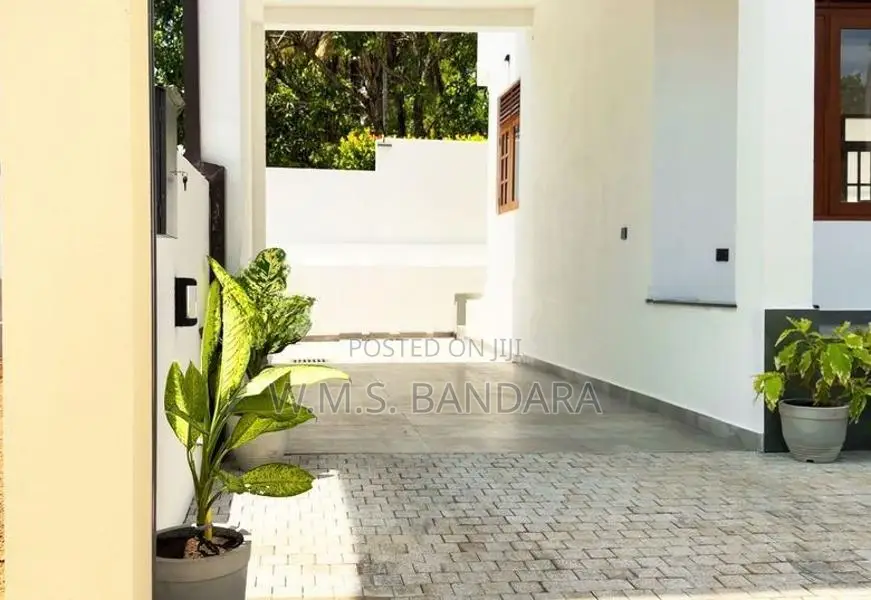 House for Sale Yakkala K1 20/05