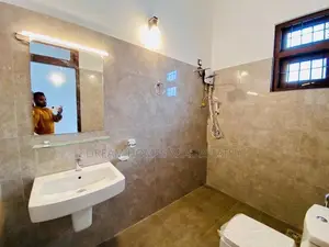 New House for Sale in Athurugiriya