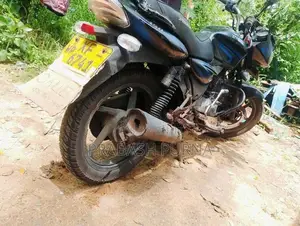 Bajaj Discover 2012