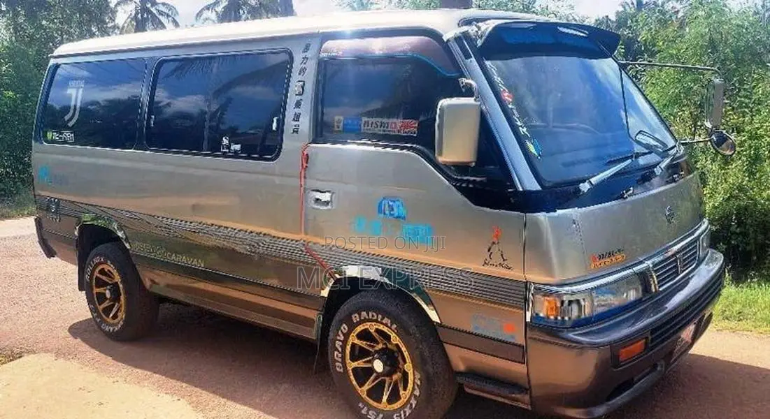 Nissan Caravan VRE24 1994