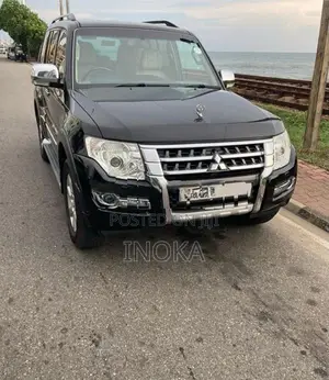 Mitsubishi Montero 2015