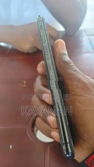 Apple iPhone X (Used)