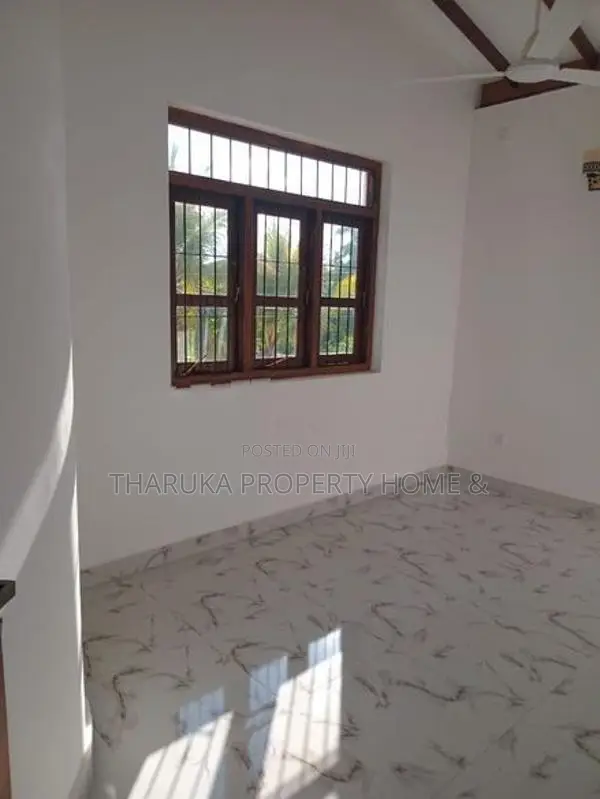 Brand New House For Sale Kesbewa