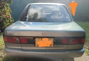 Nissan Sunny 1992