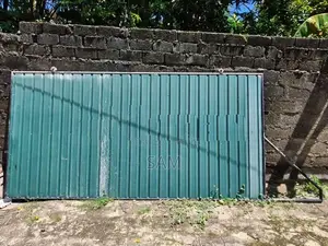Sliding Gate (11.5 + 3.5) x 5.5 with hooks