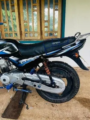 Bajaj CT100 2014