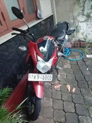 Honda Twister 2012
