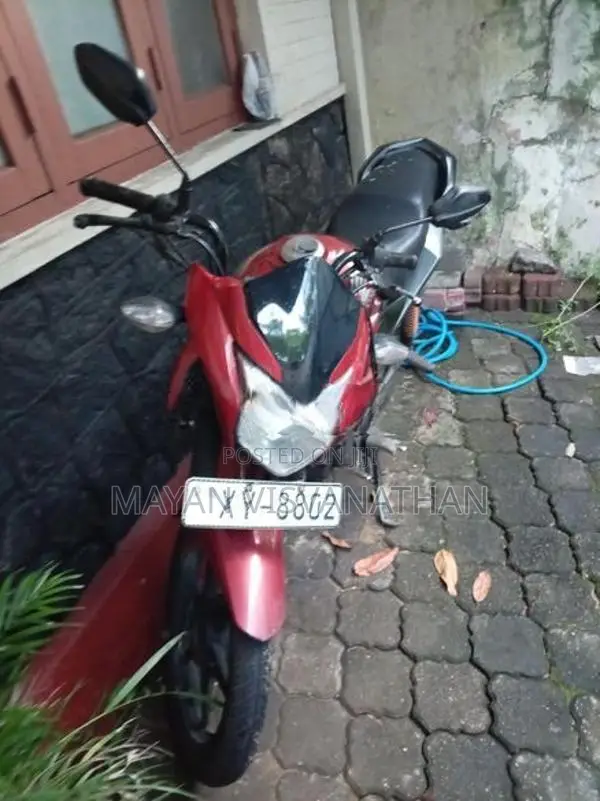 Honda Twister 2012