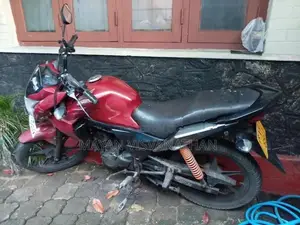 Honda Twister 2012