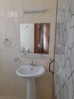 Modern 3-Bedroom Well-Maintained House for Sale in Koswatte