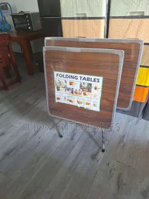 Folding Tables 2×2 Ft