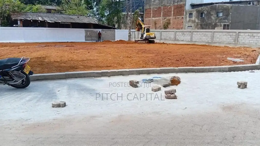 Land Plots for Sale in Pelawaththa