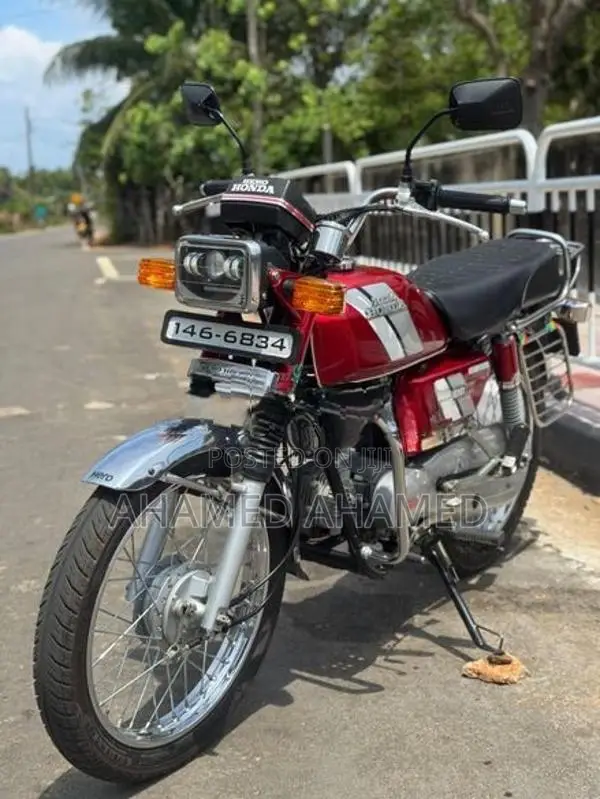 Hero CD 100 2000
