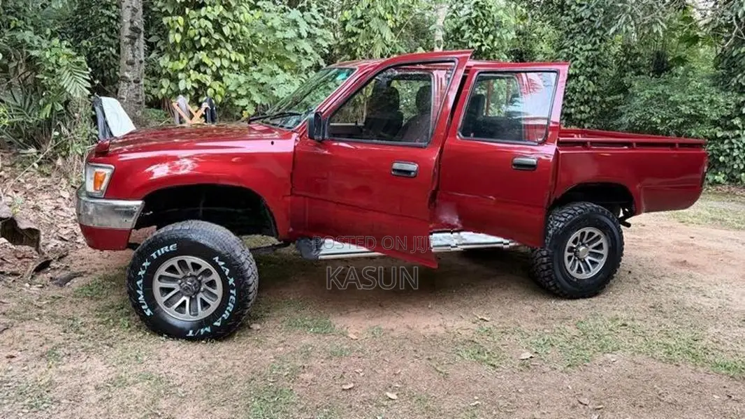 Toyota Hilux LN106 3L 1990