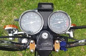 Suzuki GN 125 On Light Model 2007