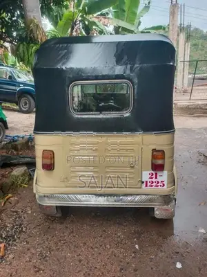 Bajaj RE 1999