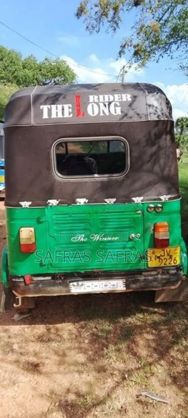 Bajaj RE 2006