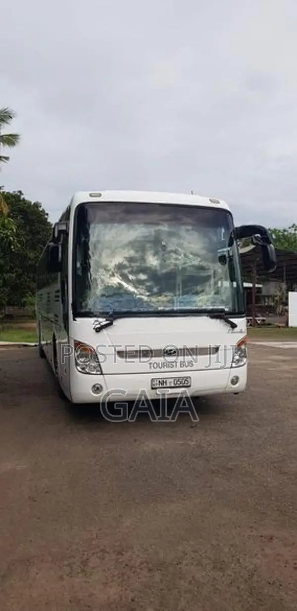 Hyundai Universe 2012
