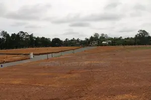 බණ්ඩාරගම කොළඹ 162 ප්‍රධාන බස් මාර්ගයට මීටර් 400 බිම් කොටස්