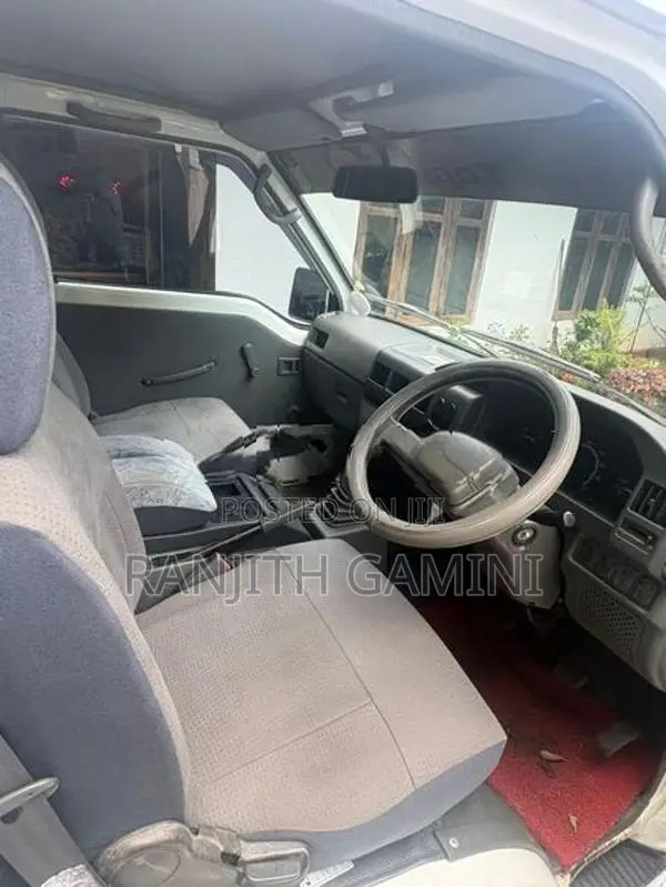 Mitsubishi PO15 2013