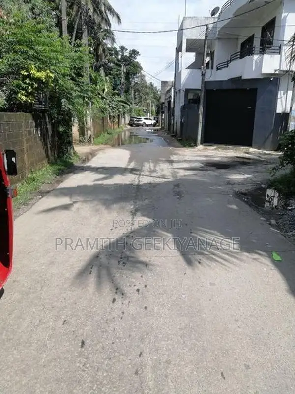 Valuable Residential Land for Sale in Brandiyawatta