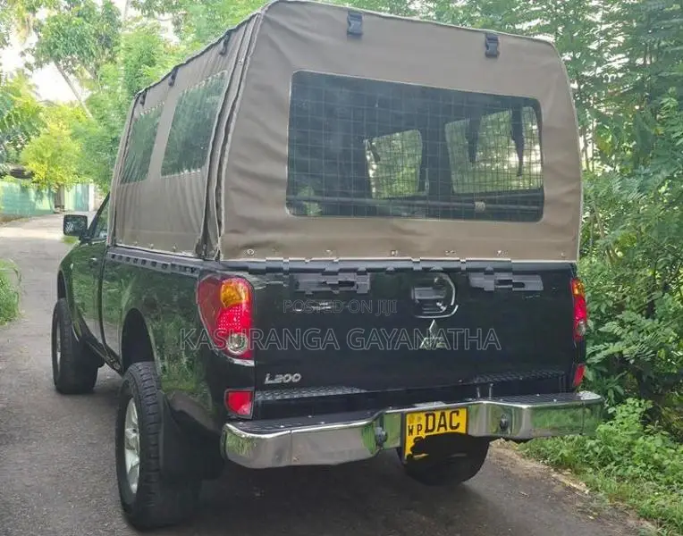 Mitsubishi L200 2014