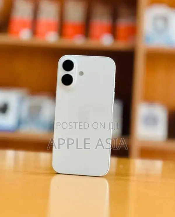 Apple iPhone 16 256GB (Used)