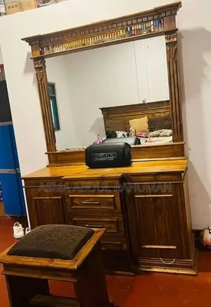 Bedroom Furniture Set
