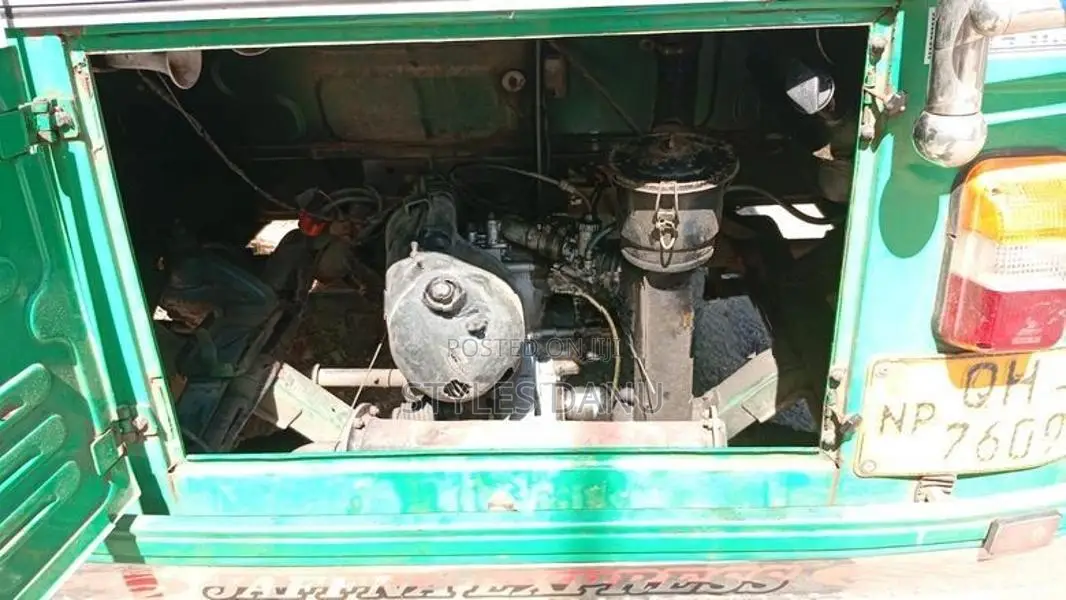 Bajaj RE 2014