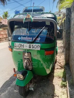 Bajaj RE 2014
