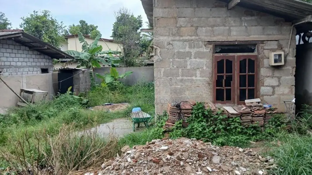 Land for Sale in Galakubura Road Neelammahara Katuwawala Boralesgamuwa