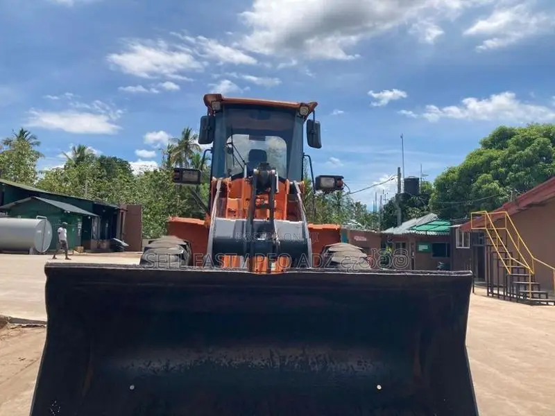 Doosan Wheel Loader SD200