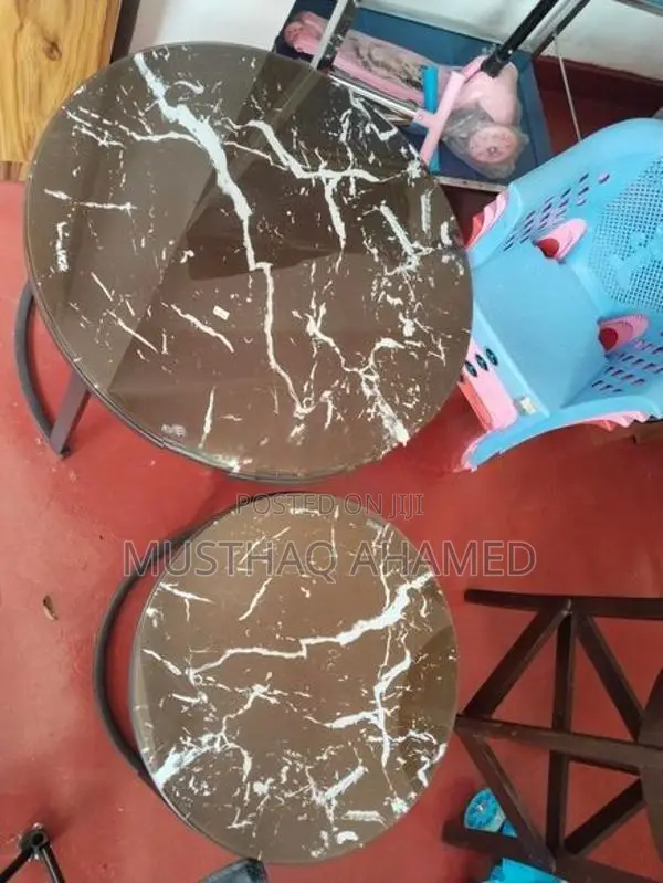 Stylish Round Nesting Coffee Tables