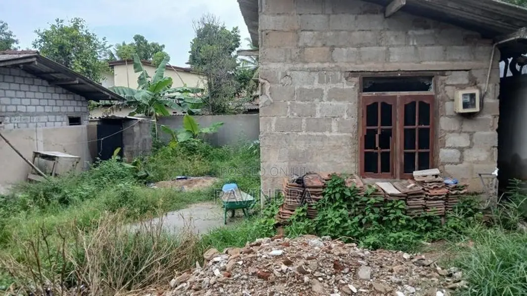 Land for Sale in Galakubura Road Neelammahara Katuwawala Boralesgamuwa
