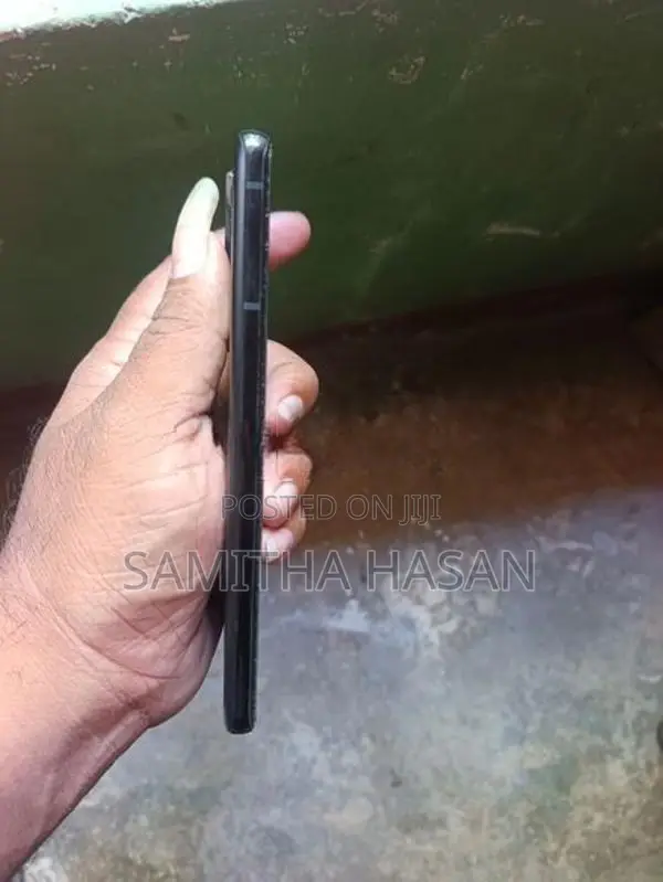 Samsung Galaxy S21 Ultra (Used)