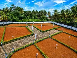 Uyanwaththa Lake Facing Best Waterfront Land Plots in Bandaragama