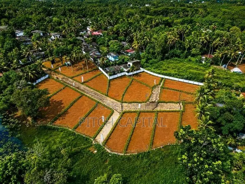 Uyanwaththa Lake Facing Best Waterfront Land Plots in Bandaragama