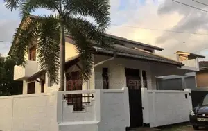 Upstairs House for Rent in Piliyandala✨