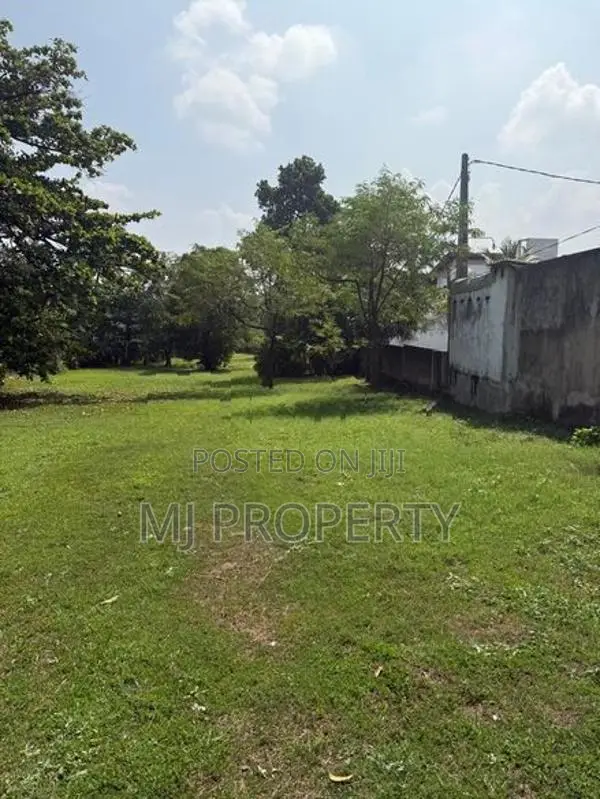 ( GS-1025) Valuable Commercial Land Sale in Pelawatta