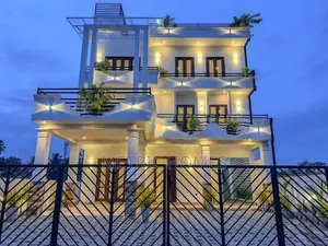 8 Rooms Luxury 3 Stored House Sale Negombo Kadirana