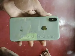 Apple iPhone XS (Used)