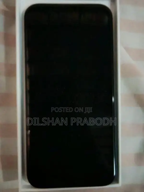 Apple iPhone XS (Used)